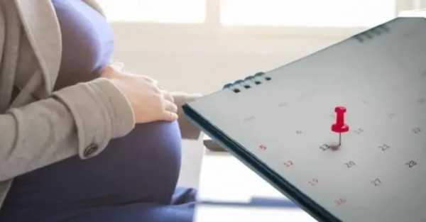 Doğum izni ve sosyal medyaya yaş sınırı Meclis'e geliyor! AK Parti kaynakları düzenleme için tarih verdi